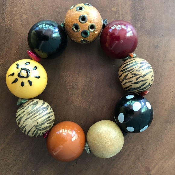Two chunky, funky, unique bracelets: 1 w/unusual types of large beads & a bangle - Picture 3 of 13